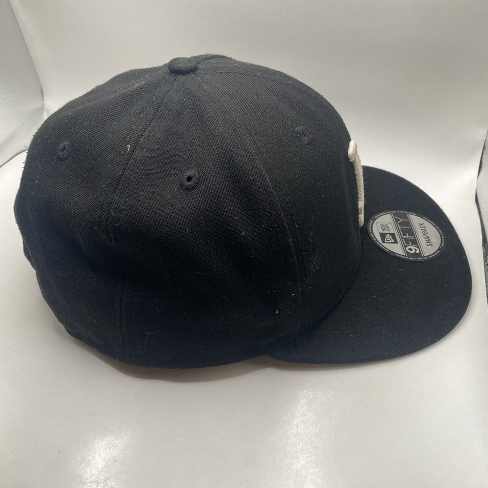 Los‎ Angeles Dodgers Hat Blackout New Era Black 9Fifty SnapBack Cleaned VGC - Picture 7 of 10